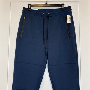 Aero Jogger Men’s Medium Navy NWT